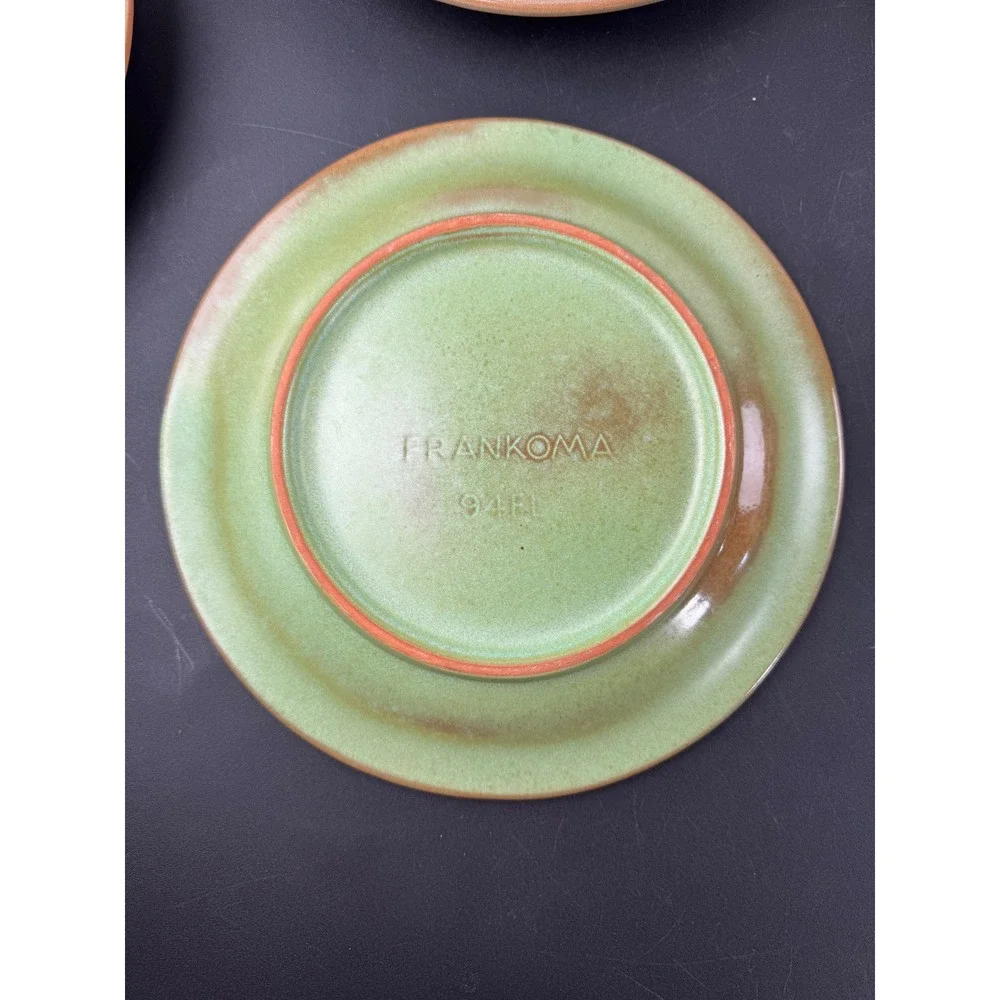 Set of 5 Vintage Green Stoneware Salad Plates Wagon Wheel Sunburst Embossed 8